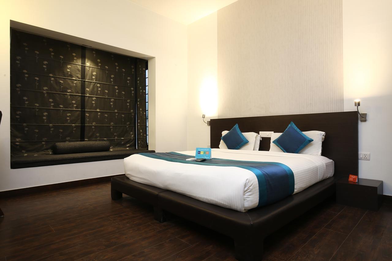 Hotel The Saneer Dźajpur Zewnętrze zdjęcie
