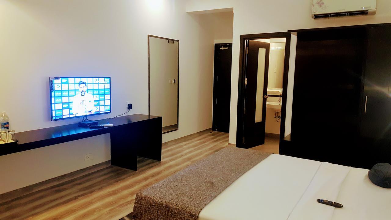 Hotel The Saneer Dźajpur Zewnętrze zdjęcie