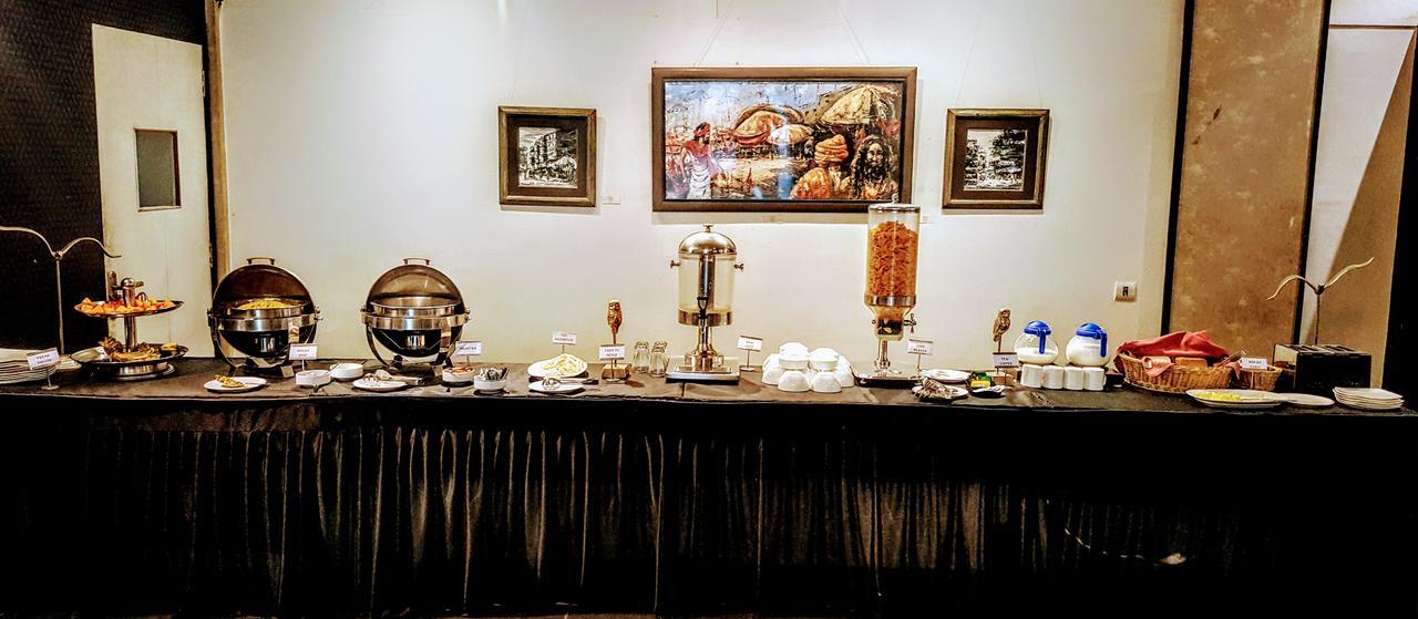 Hotel The Saneer Dźajpur Zewnętrze zdjęcie